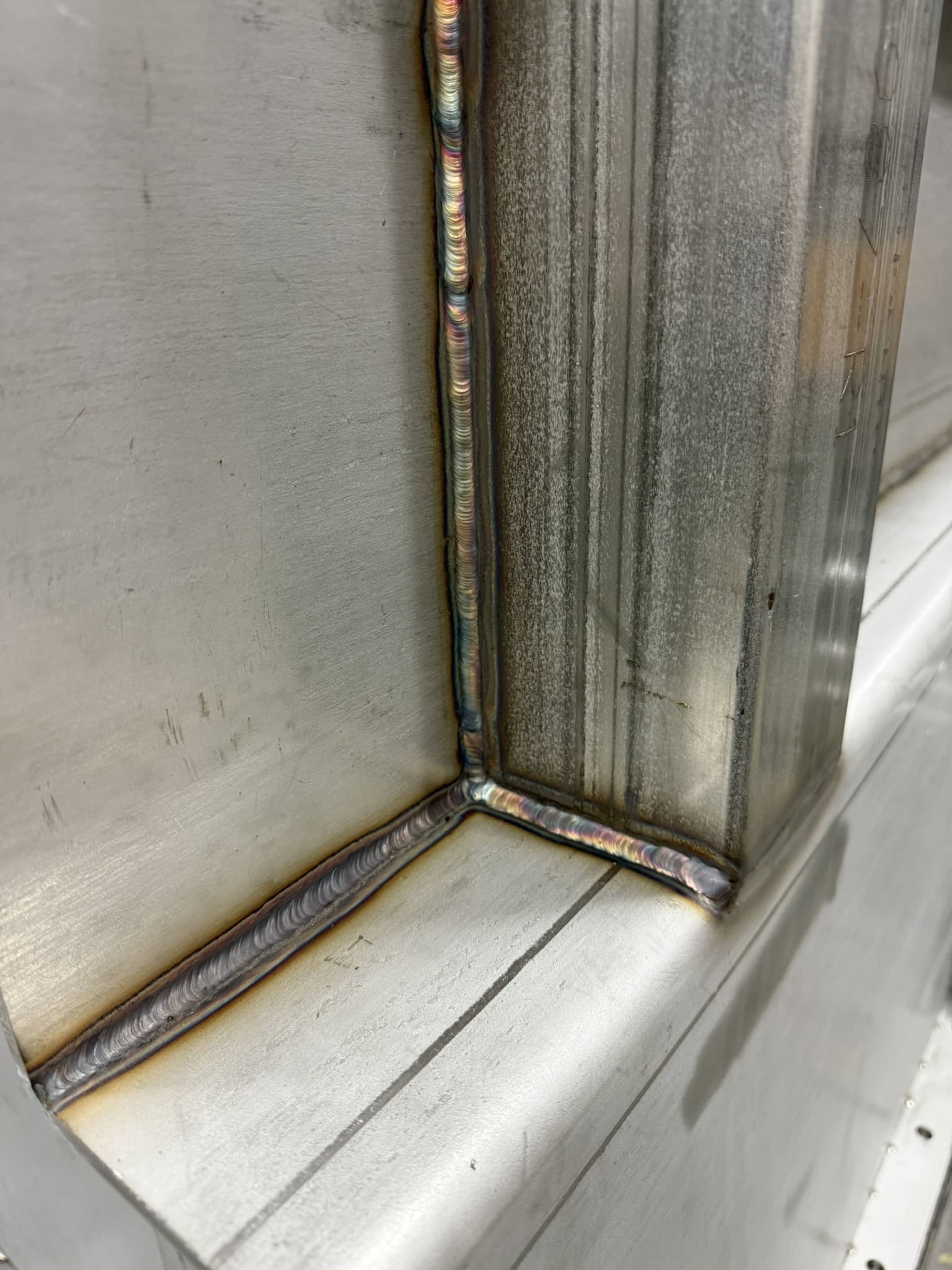 weld heat tint or oxide scale to be removed with pickling and passivation